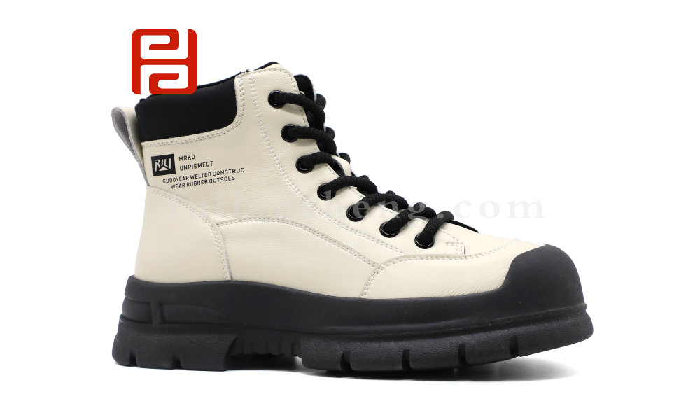 福连升冬季新款休闲生活女鞋时尚休闲女鞋