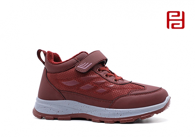 福连升冬季新款运动生活女鞋休
