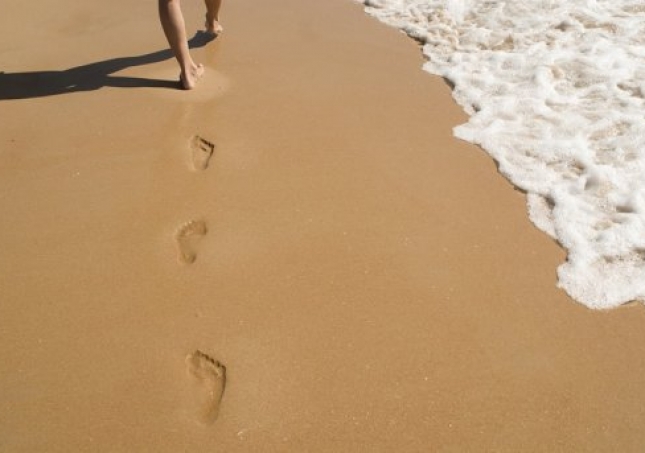 危害中年人足部健康的因素有哪些？